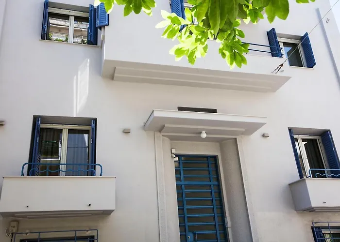 Bentzi...Boutique Apartment 6, Superior Suite For 4 Guests